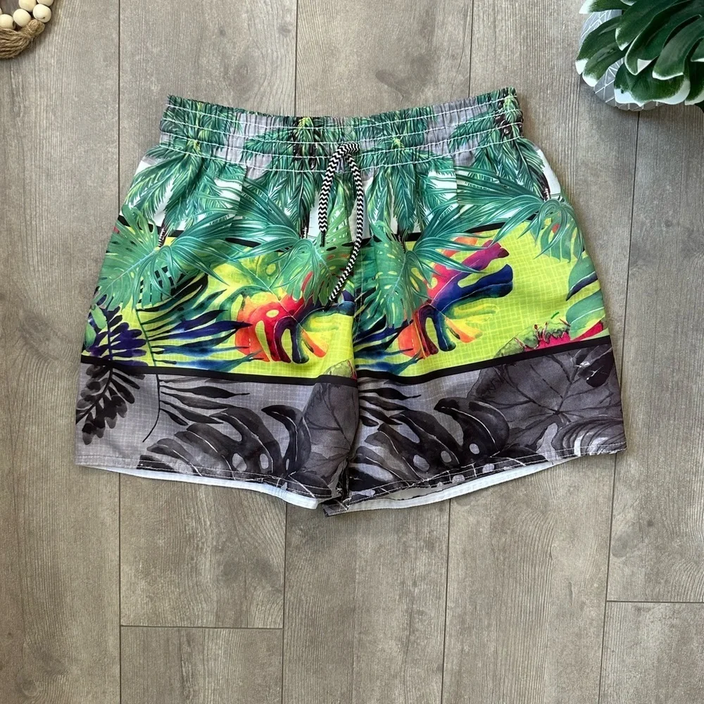 Boutique Tropical Print Boys Swim Trunks Shorts Vibrant Size XL Like New